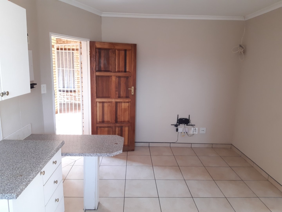 1 Bedroom Property for Sale in Kannoniers Park North West